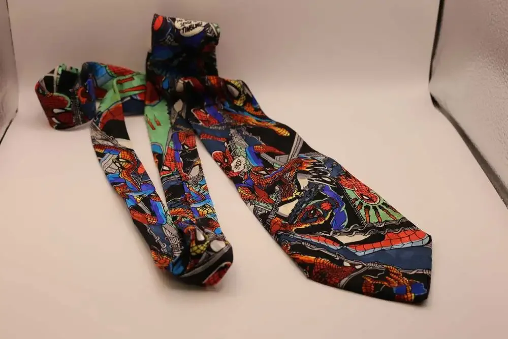 Vintage 1992 Nicole Miller Marvel Spider-Man Comic Print 100% Silk Necktie